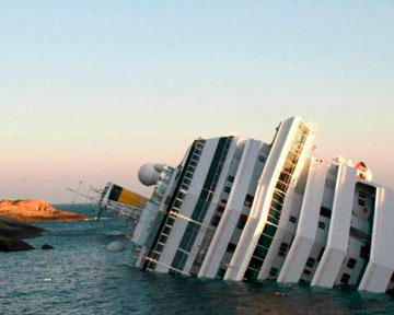 На потерпевшем крушение Costa Concordia спасатели нашли двух живых людей