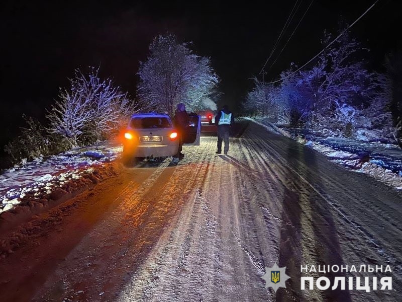 В Славянске водитель Skoda Fabia сбил 56-летнего мужчину на автодороге ЧП, Криминал