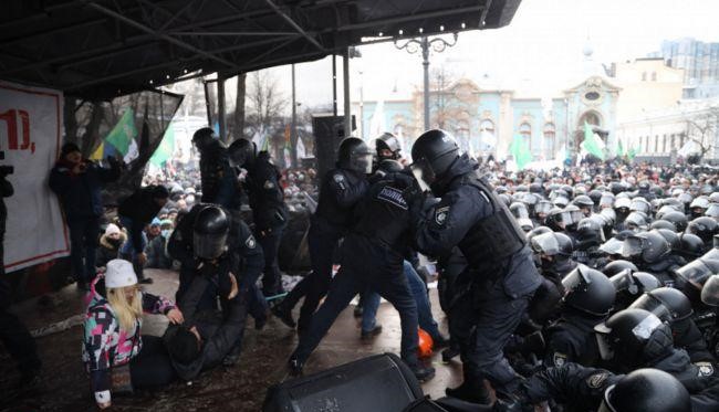 Стычки на акции ФОПов под Радой. Полиция заявила о пострадавших и возбудила дела Новости Украины
