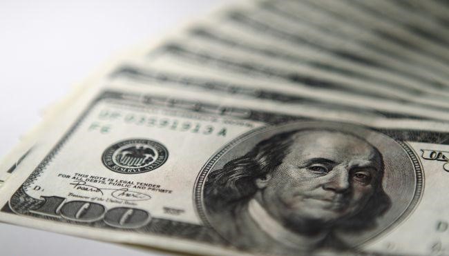 Доллар растет на фоне угрозы вторжения РФ в Украину, криптовалюты падают Новости Украины