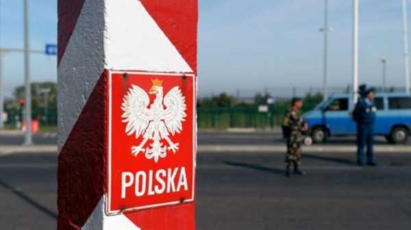 Заместитель министра внутренних дел Польши Мацей Вонсик заявил, что Варшава ожидает миллиона беженцев с территории Украины в случае нового вторжения Р - Общество