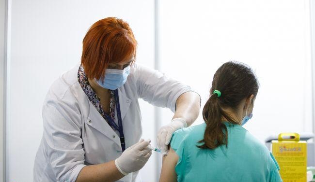 Количество сделанных COVID-прививок в Украине приближается к 31 млн Здоровье