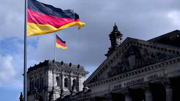 Германия усиливает меры по обеспечению безопасности своих сотрудников в Украине, заявила министр иностранных дел Анналена Бербок в субботу, 12 февраля - Новости Украины