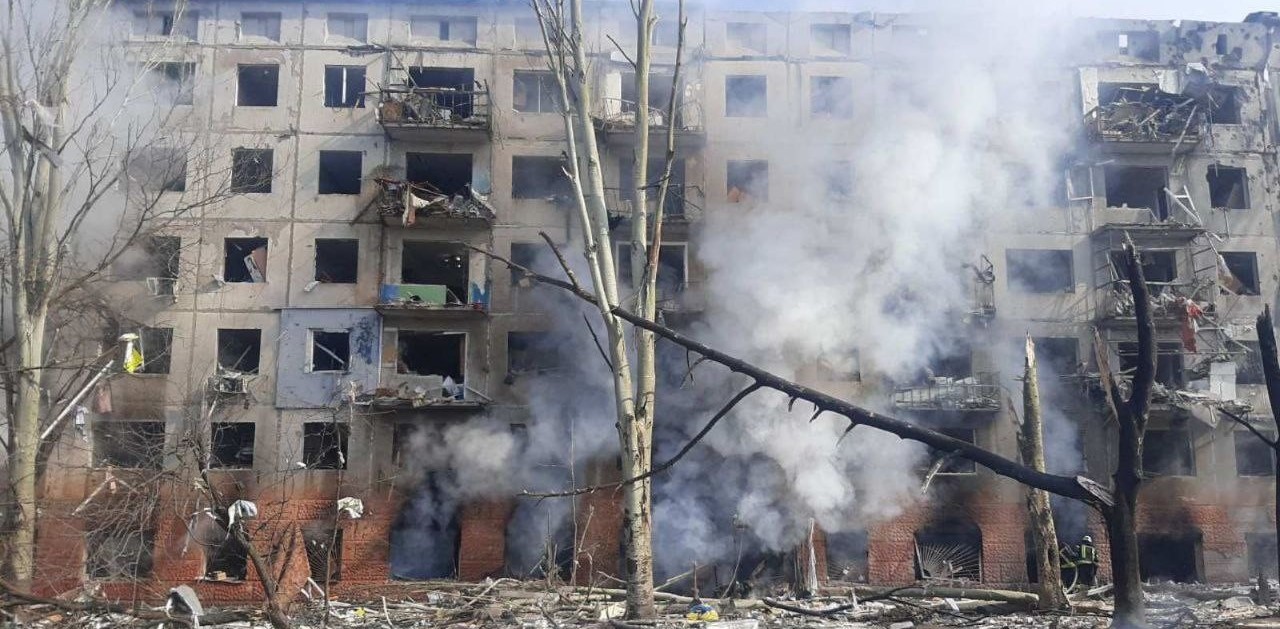 Результат обстрела Краматорска 18 марта - погибшие, разрушения школы, многоэтажек, банка Новости Краматорска