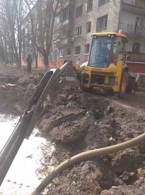 Аварийно-восстановительные ремонтные работы по улице Магаданской после