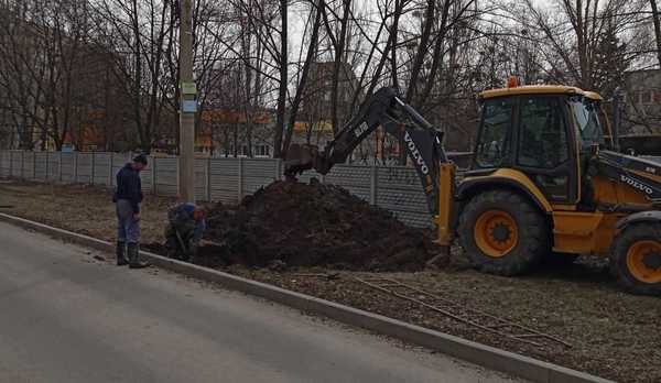 Сегодня 31 марта аварийно-ремонтные работы в районе ОШ№4 по улице Дворцовая 48 успешно завершены. - Новости Краматорска