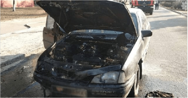 Сегодня 28 марта на улице Василя Стуса загорелся легковой автомобиль марки Opel omega. - ЧП, Криминал