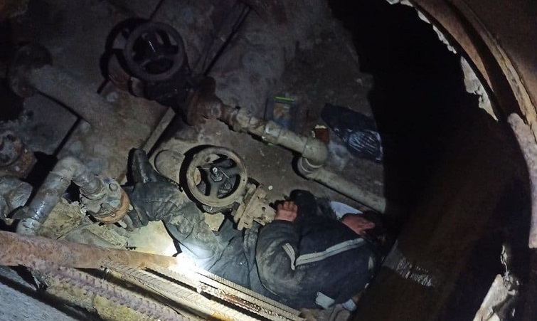 Женщина упала в колодец теплотрассы в Краматорске ЧП, Криминал
