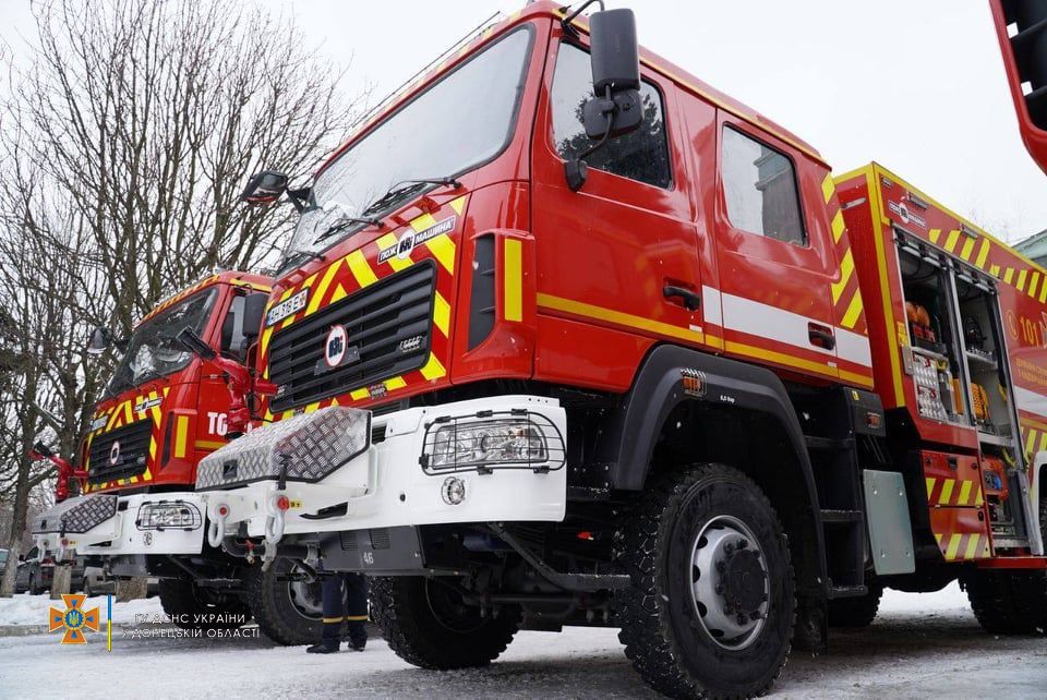 Спасатели Краматорска получили новую пожарно-спасательную технику и снаряжение Новости Краматорска